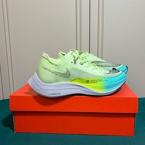 NEW Nike Air ZoomX Vaporfly Next% 2